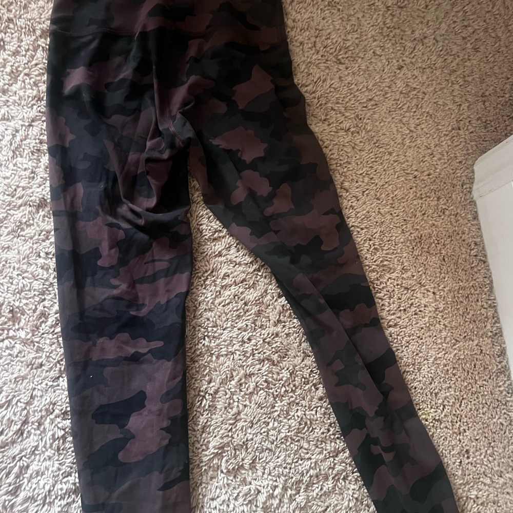 Lululemon Athletica Black and Brown Leggings